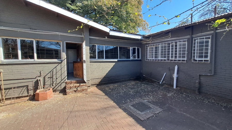 16 Bedroom Property for Sale in Universitas Free State